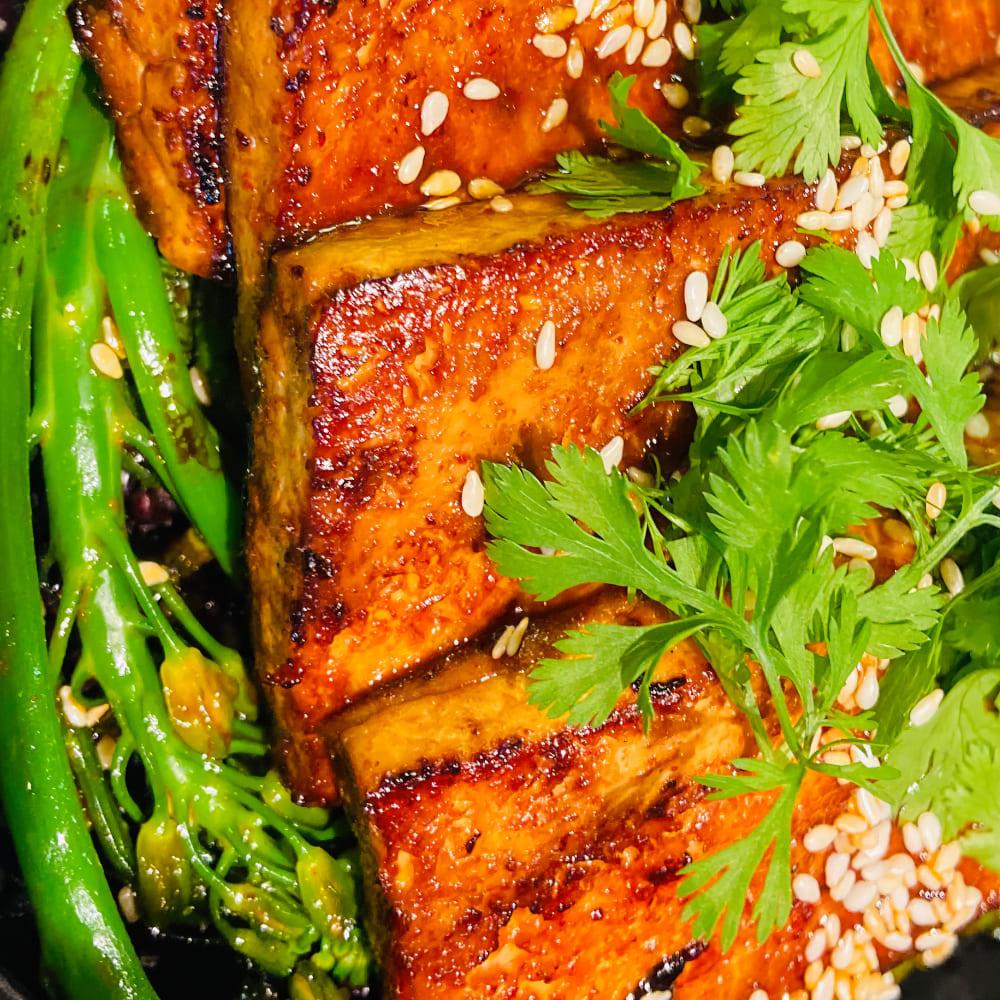 Sweet-Broccolini-tofu-black-forbidden-rice-bowl, Vegan