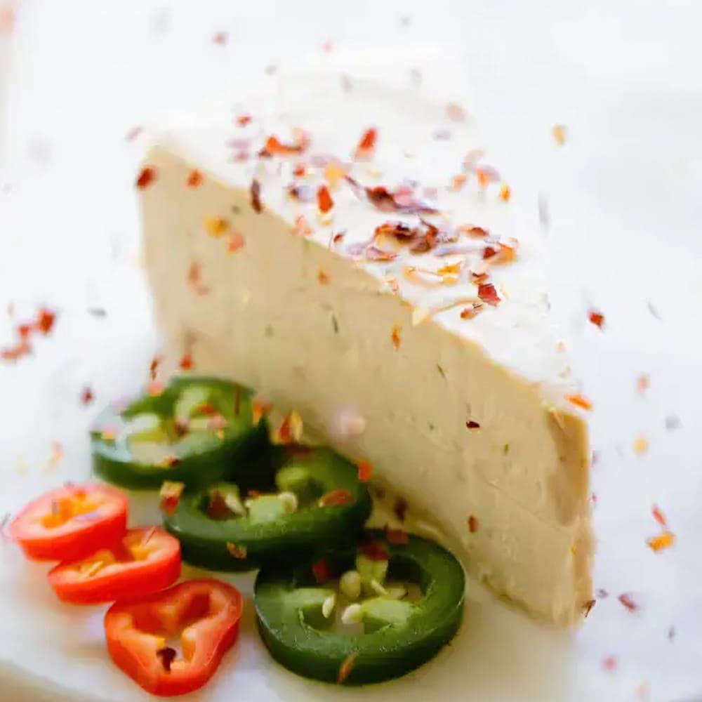 dare-vegan-cheese-pepperjack-wedge-plated-nourish-organic-vegan-food-houston-cg
