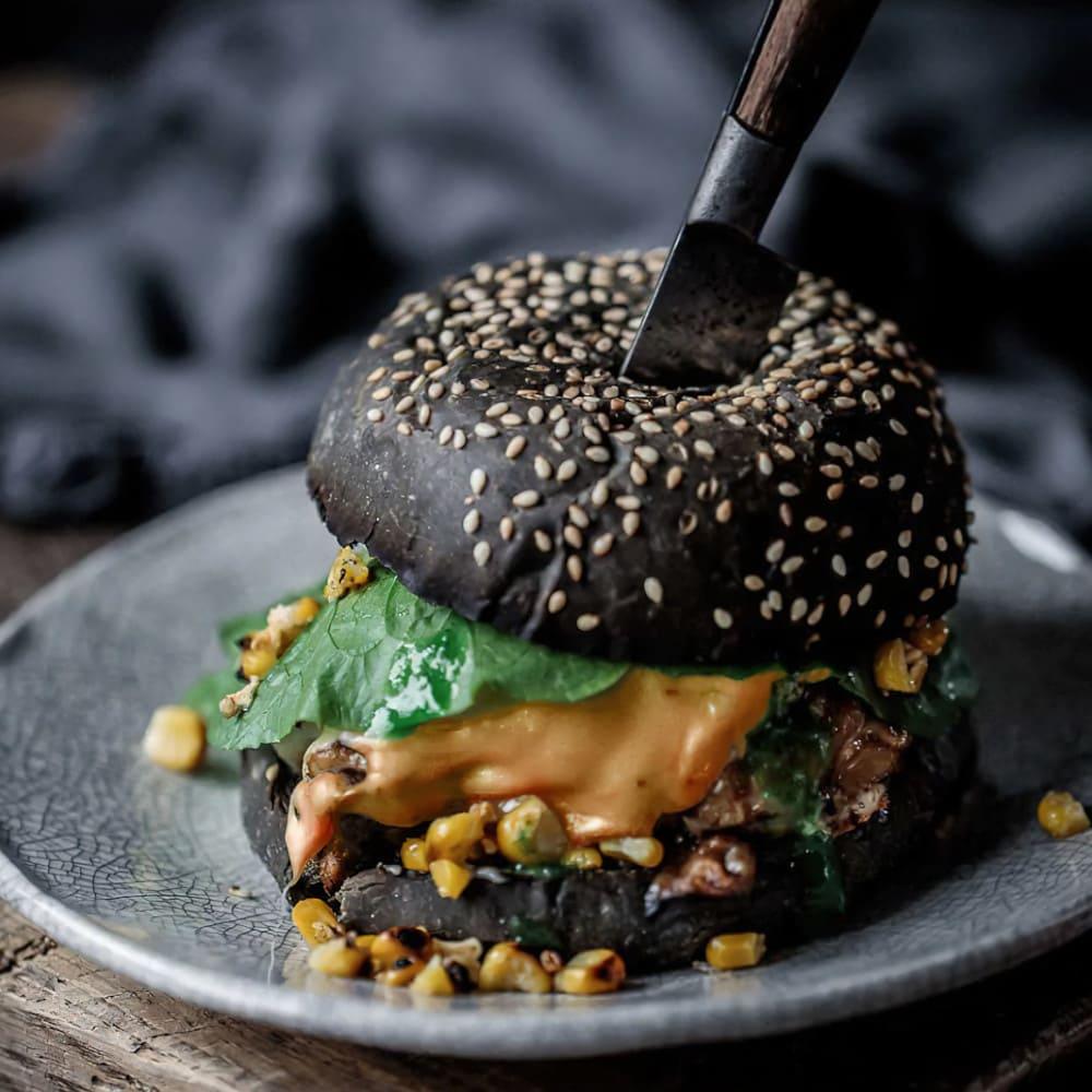 hlthpunk-ufo-impossibly-awesome-sauce-burger-nourish-vegan-food-houston-cg