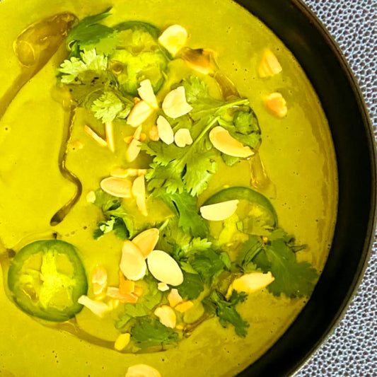 nourish-vegan-food-delivery-houston-curried-parsnip-spinachsoup-cg